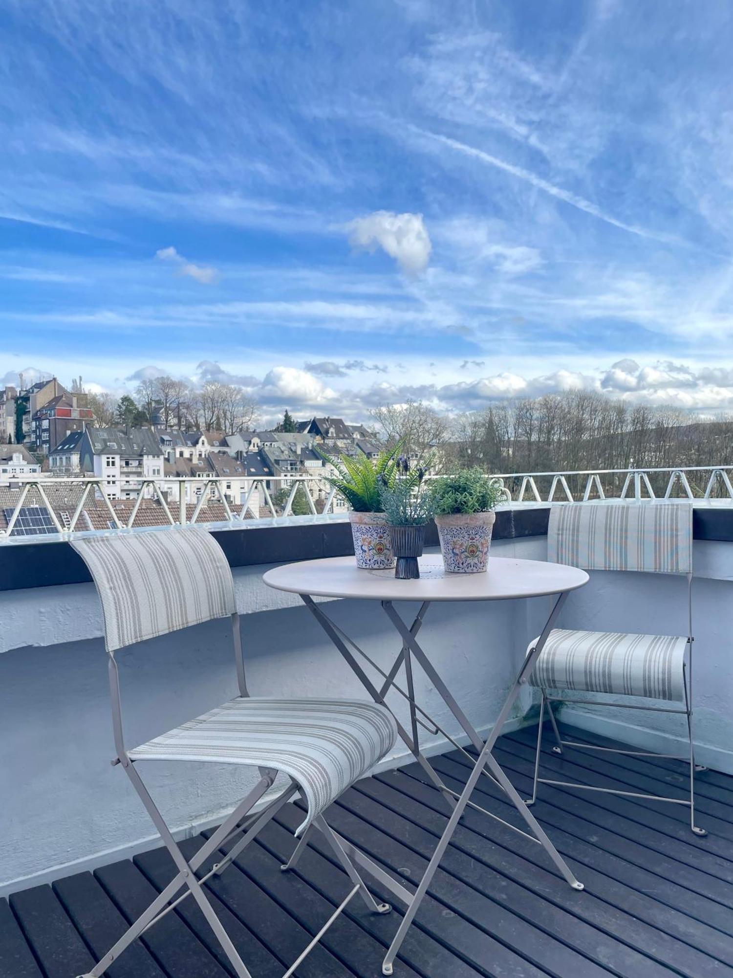 Helle Altbauwohnung Mit Balkon Im Briller Viertel 伍珀塔尔 外观 照片
